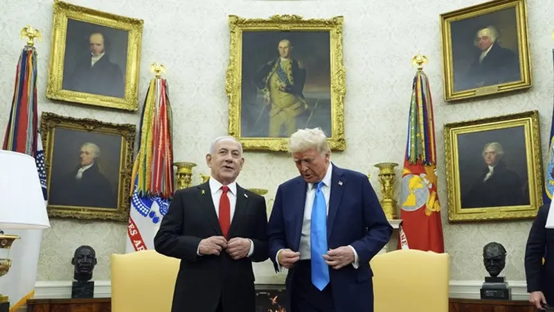 Presiden Amerika Serikat Donald Trump dan Perdana Menteri Israel Benjamin Netanyahu saat bertemu di Ruang Oval, Gedung Putih, Selasa (4/2/2025).