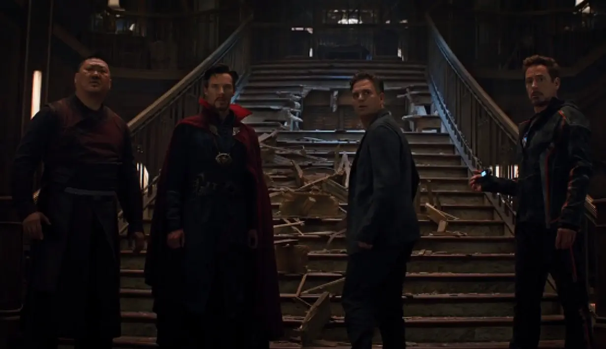 Kamu sendiri apa sudah tak sabar menonton Avengers: Infinity War untuk meredam rindu pada Doctor Strange? (Den of Geek)