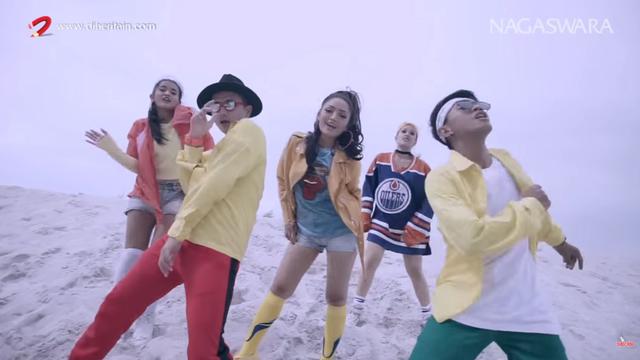 Lokasi Syuting Video Klip Lagi Syantik Milik Siti Badriah Ternyata Di Ancol Showbiz Liputan6 Com