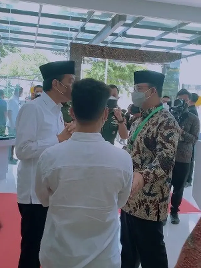 Syakir Daulay bertemu Jokowi dan Anies Baswedan (Foto: Instagram/@syakirdaulay)