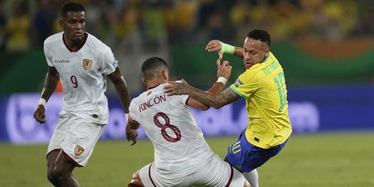 Agen Upayakan Neymar Kembali ke Barcelona