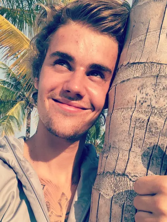 "Ada banyak wanita cantik yang ingin mengencani Jstin namu ia   belum siap untuk menjalani hal yang serius," ujar seorang sumber. (instagram/justinbieber)