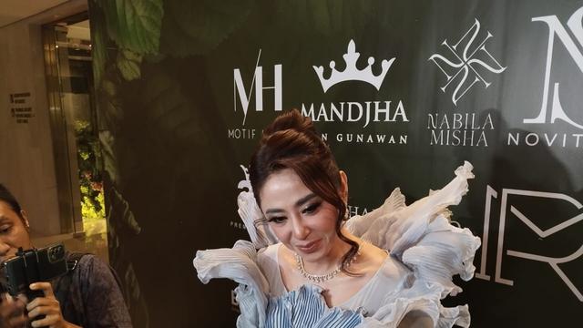 Dewi Perssik. (M Altaf Jauhar/ Liputan6.com)