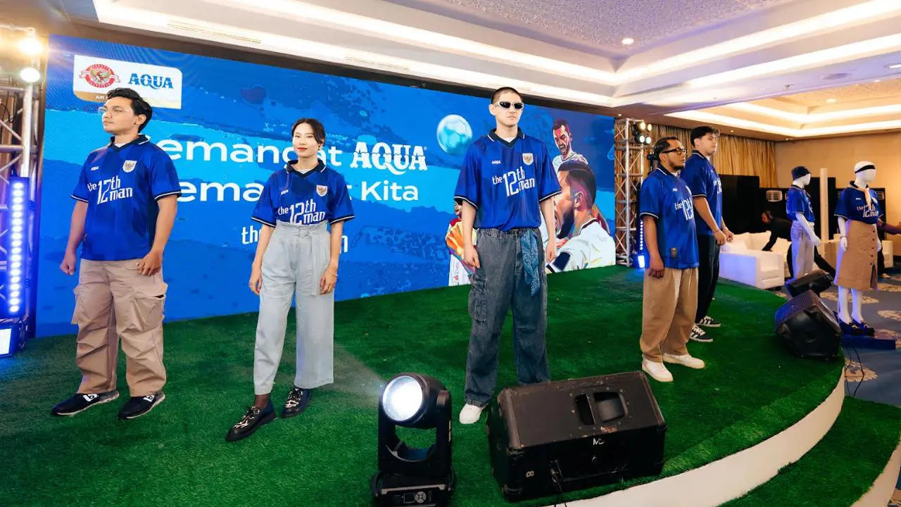 Jersey Pemain ke-12