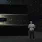 Peluncuran iPhone 15, iPhone sekalian mempensiunkan Lightning port yang sudah dipakainya sejak 2012.  (Foto: Screenshot Apple Event di YouTube Apple).