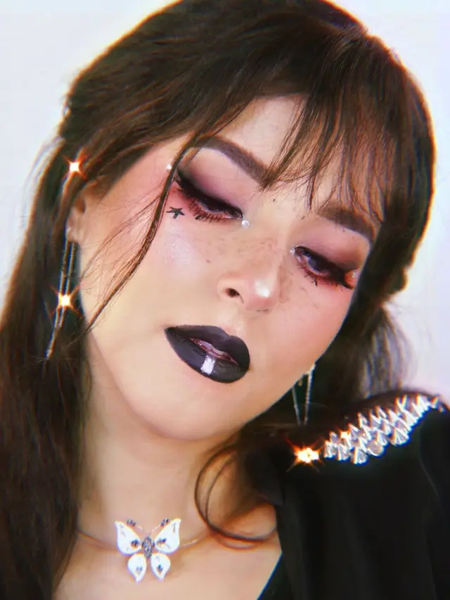 6 Potret Tasya Farasya Dengan Riasan Makeup Unik, Curi Perhatian