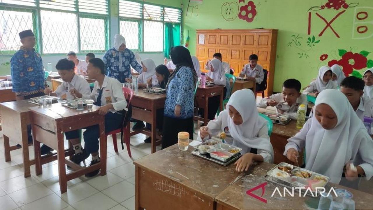 456 Siswa Keracunan, Gubernur Bengkulu Ingatkan Dapur MBG Penuhi SOP Program Makan Bergizi Gratis