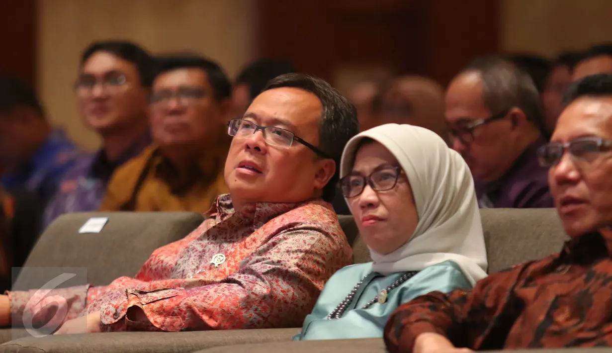 Menkeu Bambang Brodjonegoro hadir dalam acara sosialisasi amnesty pajak dan perkembangan kebijakan ekonomi Indonesia, Jakarta, (26/7). Indonesia harus memperkuat fundamental perekonomian agar dapat bersaing di pasar global . (Liputan6.com/Angga Yuniar)