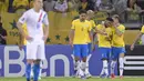 Dua menit berselang Brasil kembali mencetak gol keempat. Kali ini gol dicetak pemain pengganti lainnya, Rodrygo yang baru masuk di menit ke-82 menggantikan Lucas Paqueta. Gol dicetak usai menerima umpan silang Bruno Guimaraes. (AFP/Douglas Magno)