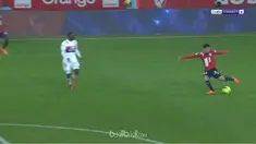 Mantan pemain depan Chelsea, Bertrand Traore mencetak dua gol bagi Lyon di babak pertama, namun tak cukup memberi kemenangan atas ...