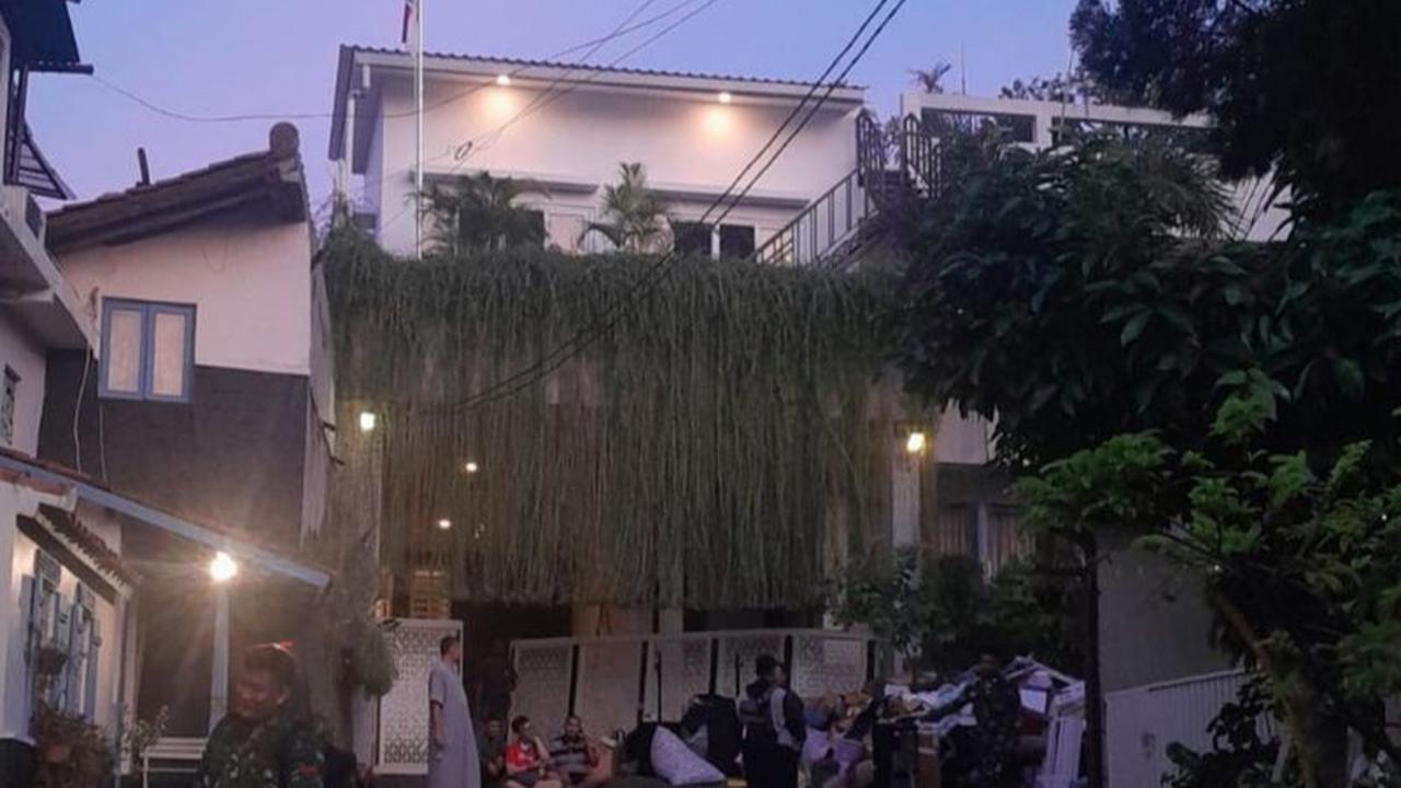 Mengejutkan! Detik-detik Penjarahan Rumah Sri Mulyani di Bintaro: Ratusan Remaja Terlibat