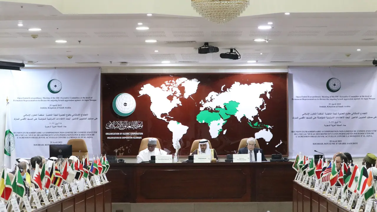 Pertemuan luar biasa tingkat Wakil Tetap negara anggota Organisasi Kerja Sama Islam (the Open-Ended Meeting of the Executive Committee at the Level of Permanent Representatives) yang juga dihadiri Indonesia. (Dok Kemlu RI).