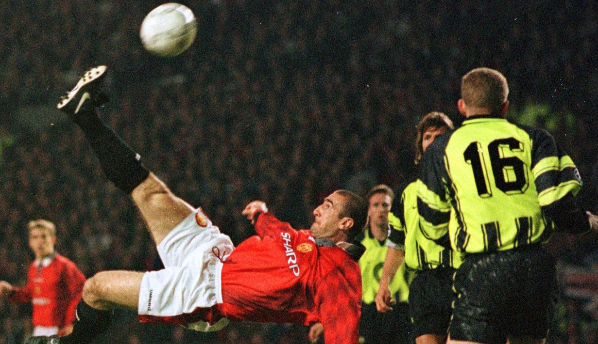 Posisi tiga daftar pencetak gol terbanyak pada laga antara Manchester United dan City ditempati Eric Cantona. Sepanjang berseragam United, Cantona mencetak delapan gol ke gawang City. (Foto: AP/Dave Caulkin)