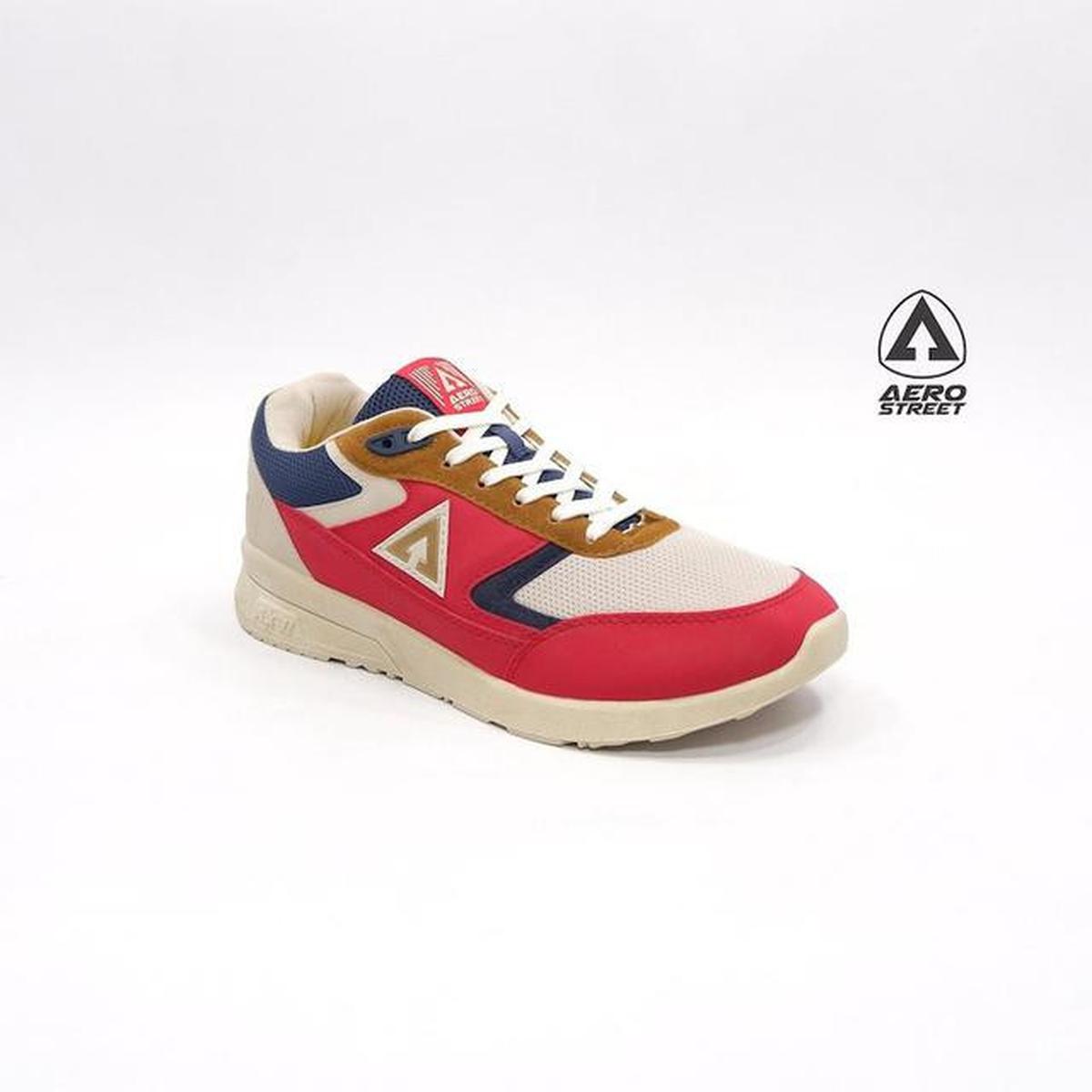 17 Merk Sepatu Lokal dengan Kualitas Premium dan Harganya Lebih Masuk Akal