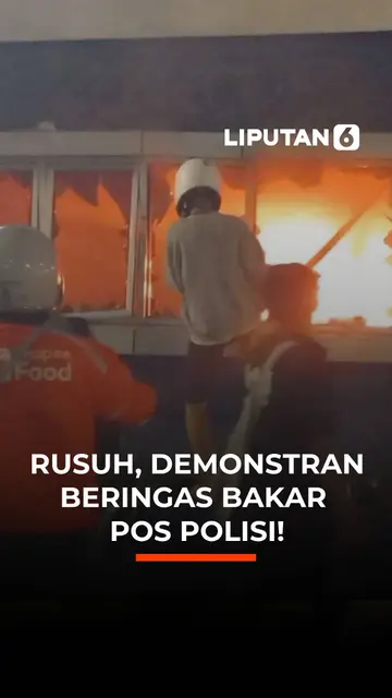 Rusuh, Demonstran Beringas Bakar Pos Polisi!