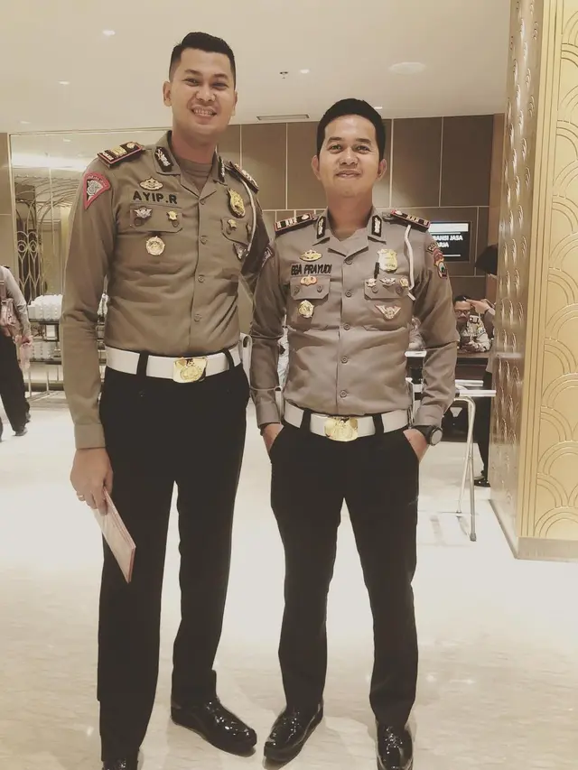 Tak Ikuti Jejak Sang Ayah, Ini 6 Potret Anak Tukul Arwana Berpangkat Ajun Komisaris Polisi