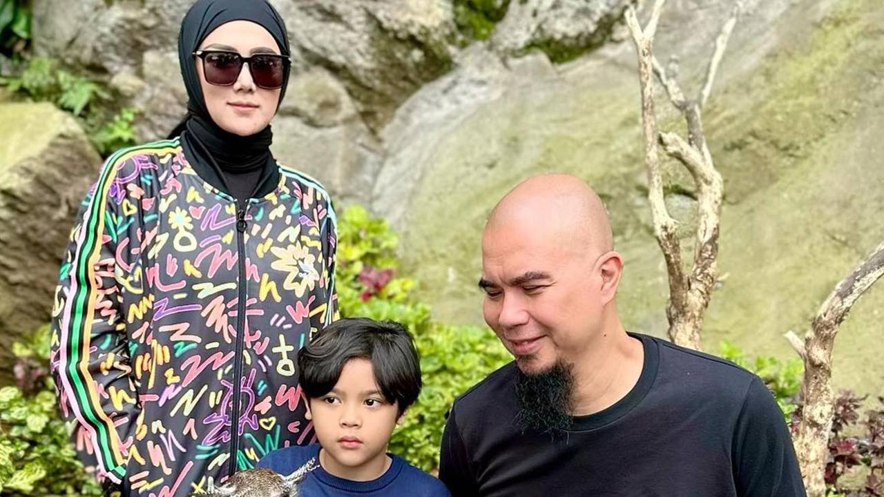 Main ATV Hingga Foto Bareng Elang, Ini Momen Liburan Keluarga Ahmad Dhani ke Dieng