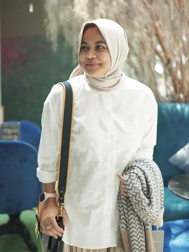 5 Potret dan Kabar Terbaru Diva Nadia, Dulu Pernah Tenar Karena Film 'Di Sini Ada Setan'