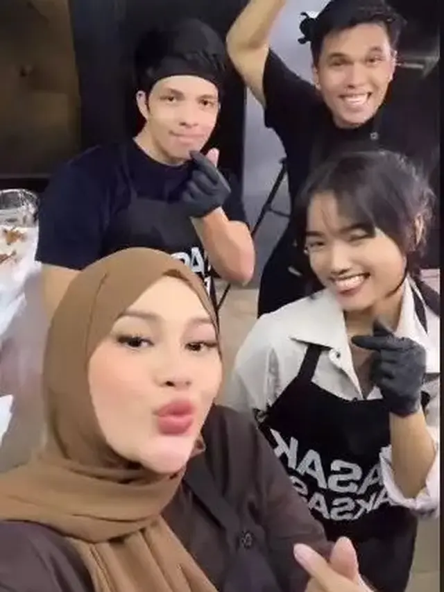 Aurel Hermansyah dan Fuji