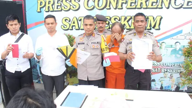 Kades ditangkap korupsi dana desa (Fauzan/Liputan6.com)