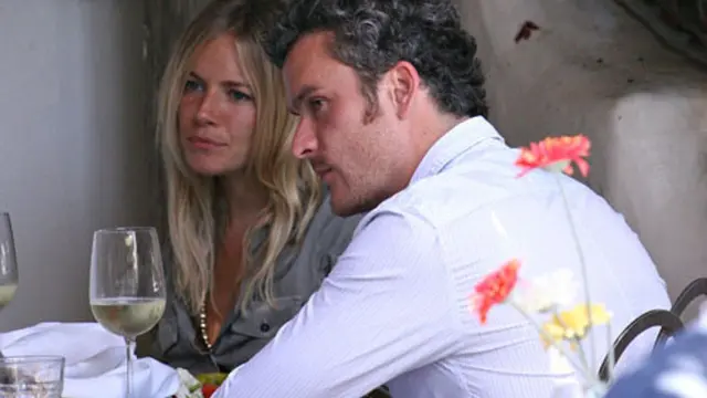 [Bintang] Sienna Miller - Balthazar Getty