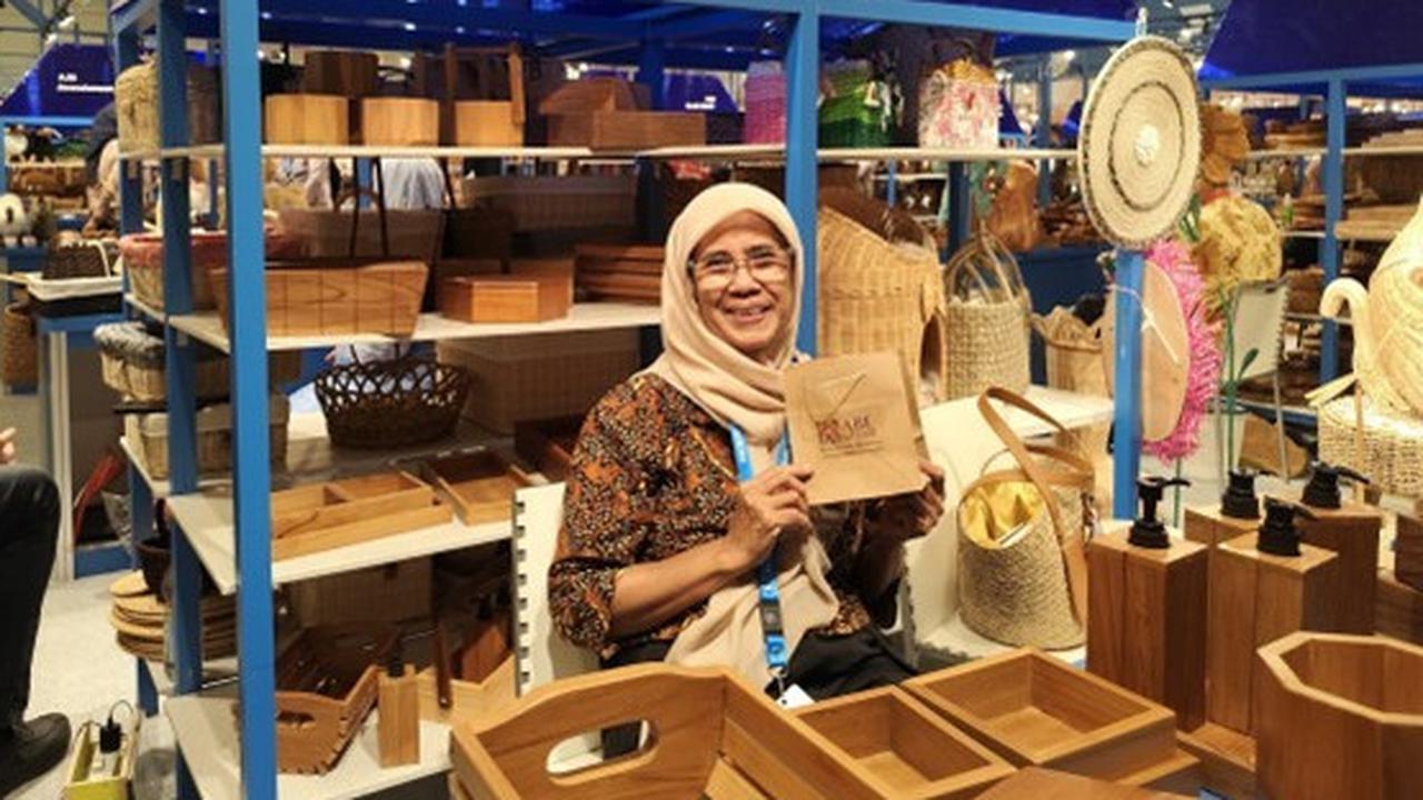 Kreatif, Peserta BRI UMKM EXPO(RT) Ini Olah Limbah Jati Jadi Produk Multifungsi