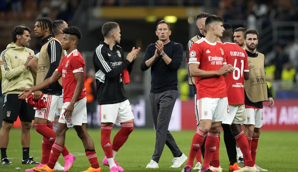Inter Milan bermain imbang dengan Benfica dengan skor 3-3. (AP Photo/Luca Bruno)