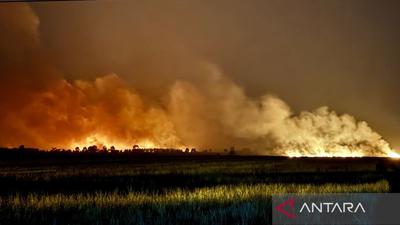 Api Karhutla Kalsel Menyala Dekat Jalur Utama Banjarmasin&ndash;Banua Anam, Warga Berjaga
