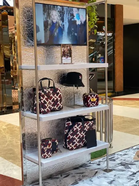 Tommy hilfiger pondok indah mall store