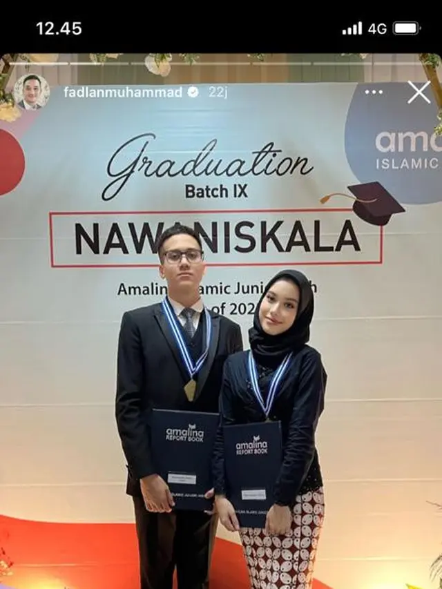 6 Momen Wisuda Anak Kembar Fadlan Muhammad, Dihadiri Mantan Istri