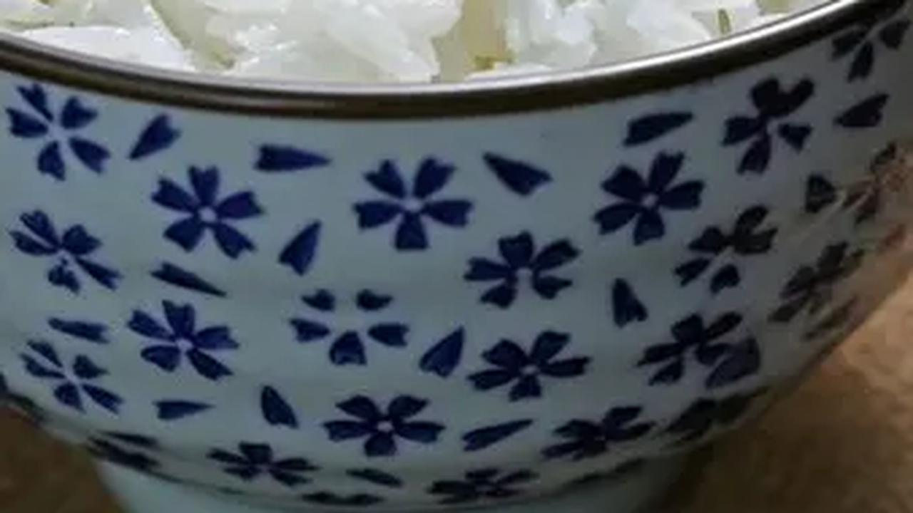 Beras Lagi Mahal, Ini Cara Simpan Nasi Supaya Lebih Awet Tapi Tetap Enak