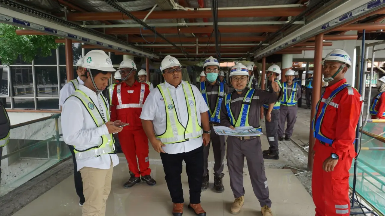 Presiden Komisaris PT PP (Persero) Tbk. Andi Gani Nani Wea melakukan kunjungan kerja ke proyek revitalisasi Terminal 1 Bandara Soetta