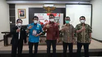 Komisi Penyiaran Indonesia Daerah (KPID) Jawa Barat menyatakan, penggunaan Analog Switch Off (ASO) atau TV analog di kabupaten Garut, Jawa Barat, bakal segera mulai April tahun depan. (Liputan6.com/Jayadi Supriadin)