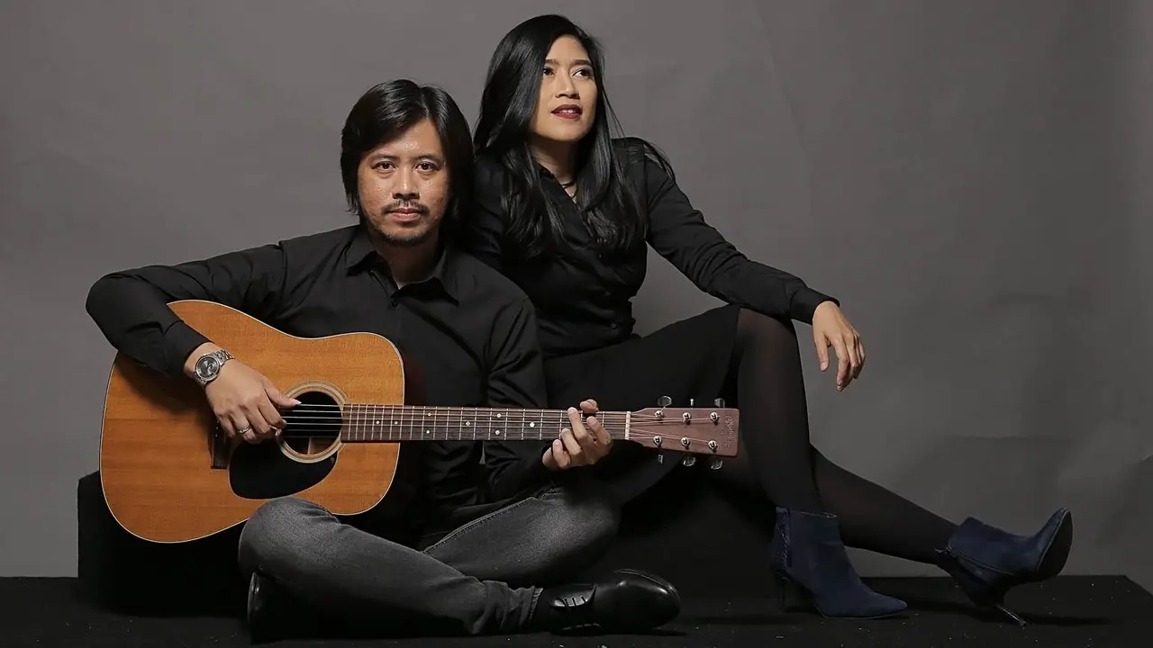 [Bintang] Gaet Suami, Mantan Vokalis Utopia Rilis Single Karena Kamu