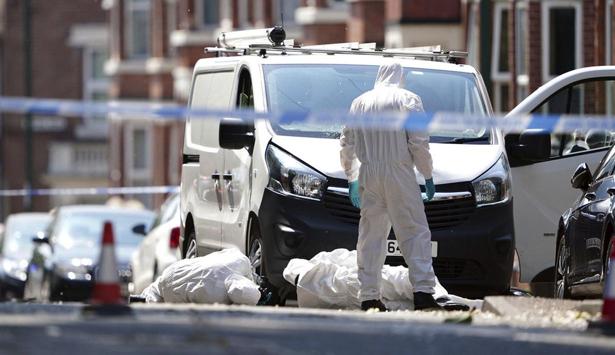 <p>"Ini merupakan insiden mengerikan dan tragis yang merenggut nyawa tiga orang," tutur kepala kepolisian setempat Kate Meynell dalam pernyataannya. (Zac Goodwin/PA via AP)</p>