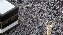Ribuan jemaah calon haji dari seluruh dunia telah sampai di Makkah. (AP Photo/Amr Nabil)