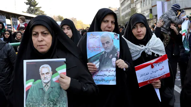 Ratusan Ribu Pelayat Iringi Pemakaman Jenderal Iran Qasem Soleimani