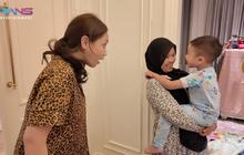 Nagita Slavina Ngotot Minta Didoakan Sus Rini yang Baru Pulang Umrah, Celetukan Pengasuh Rayyanza Bikin Melongo