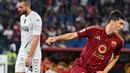 AS Roma baru mampu memperkecil ketinggalan di menit ke-80 melalui aksi Eldor Somurodov. (Alberto PIZZOLI/AFP)