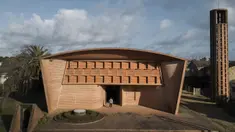 Pemandangan udara dari Gereja Kristus Sang Pekerja dan Bunda Maria dari Lourdes di Estacion Atlantida, Uruguay, 26 Juli 2021. UNESCO mempertimbangkan gereja yang didirikan insinyur Uruguay Eladio Dieste pada tahun 1958 tersebut sebagai Warisan Kemanusiaan untuk Budaya. (AP Photo/Matilde Campodonico)