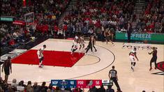 Kelima starter Blazers mencetak angka ganda yang dipimpin 24 poin Damian Lillard.