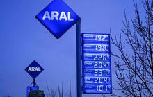 Harga Minyak Brent Kembali Naik, Kini Tembus USD 100 per Barel