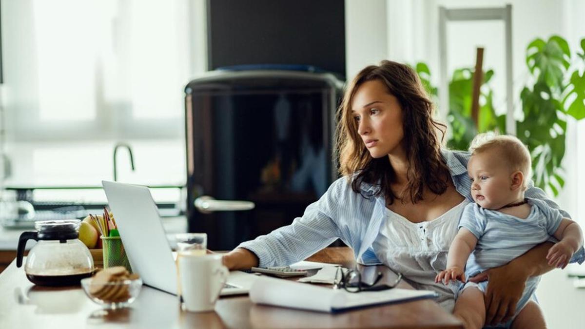 5 Dilema Ibu Bekerja yang Sering Dihadapi, Apa Saja?