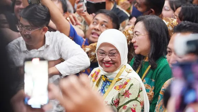 Menaker Ida Fauziyah