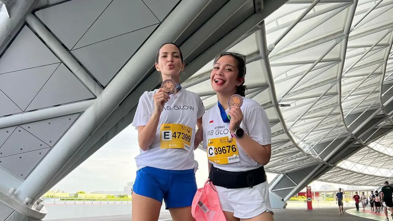 Potret Nia Ramadhani dan Nagita Slavina (Instagram/@ramadhaniabakrie)