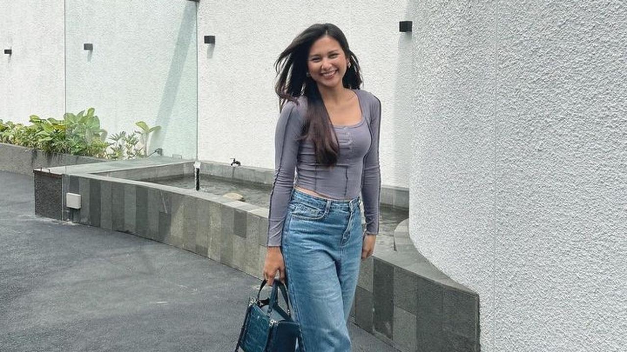Ada juga yang menyebut jika penampilan Indah Permatasari masih seperti anak gadis.<br>