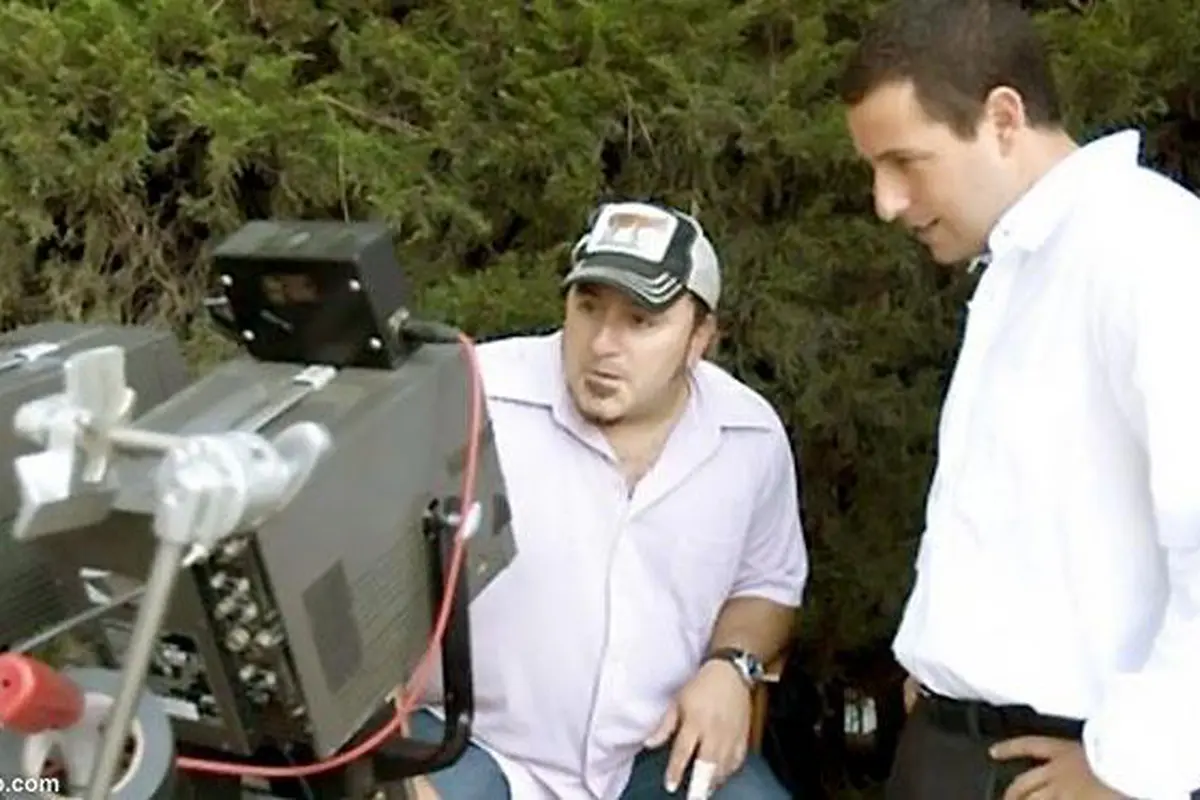 Adam Sandler Akui ada Udang di Balik Filmnya