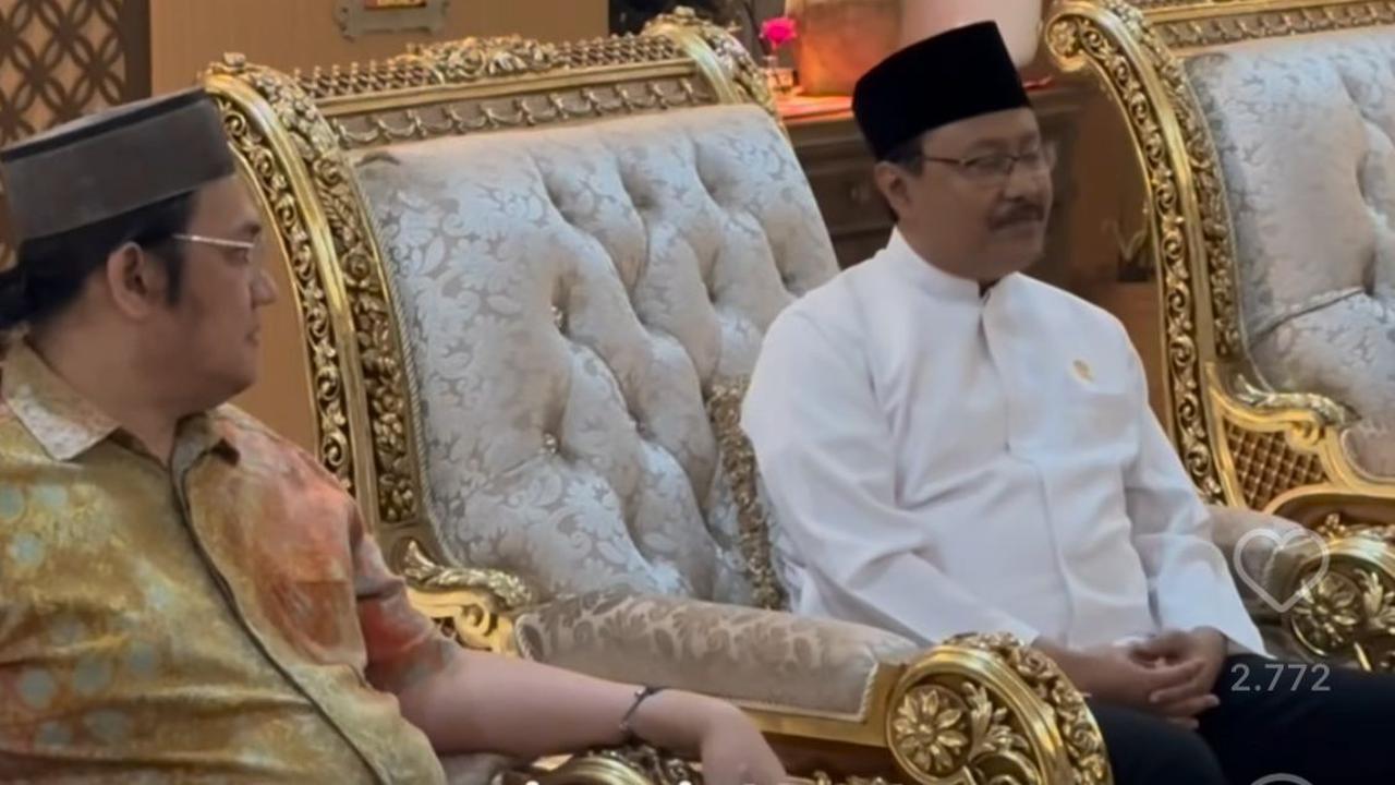 Kisruh Donasi Berakhir Damai, Dipertemukan Kemensos RI Denny Sumargo dan Farhat Abbas Akhirnya Sepakat