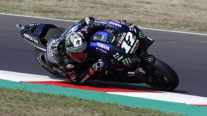 Pembalap Yamaha Monster Energy, Maverick Vinales menjadi yang terbaik pada sesi latihan bebas (free practice) sesi kedua pada MotoGP Misano. (AP Photo/Antonio Calanni)