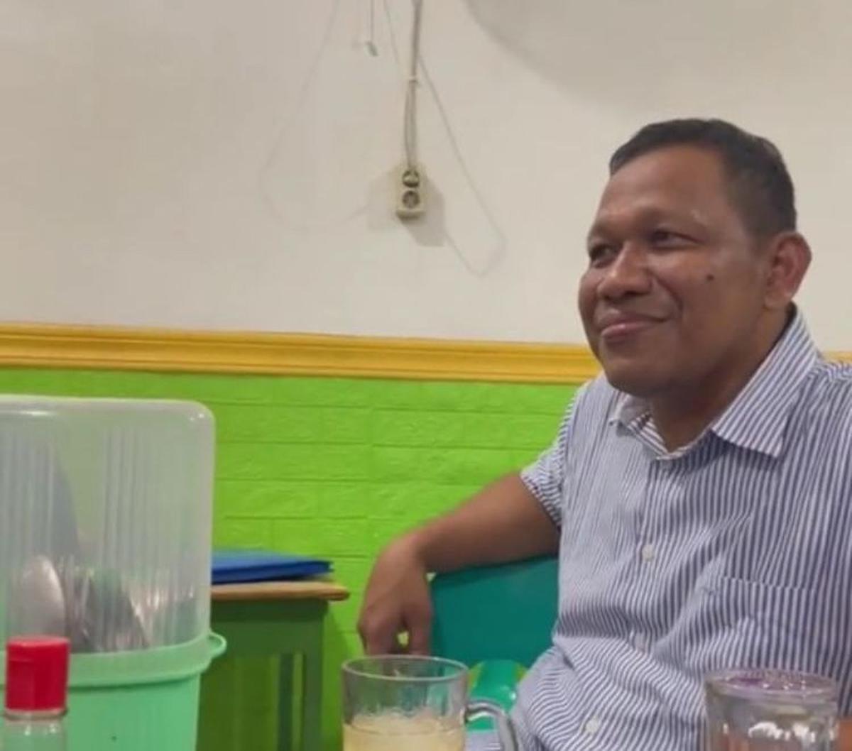 Rupanya, pria pemilik akun @kaltimtuah ini memang dikenal kerap berbagi. Di akun tiktoknya, selain mengunggah konten berbagi, ia juga kerap mengunggah potongan-potongan ceramah para tokoh agama Islam.